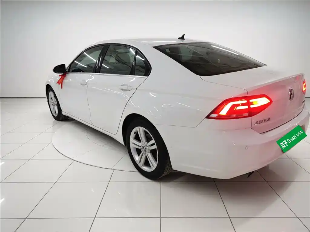 Volkswagen Lamando 2018 280TSI DSG Comfort Edition фото 5