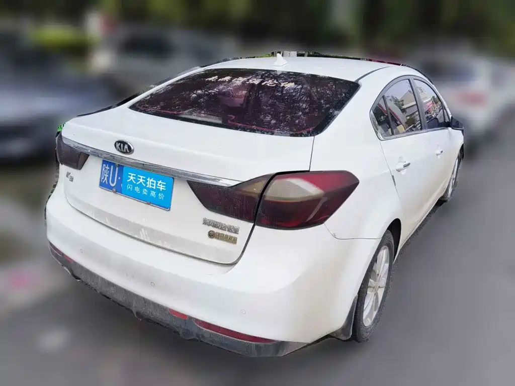 Фото 2 - Kia K3