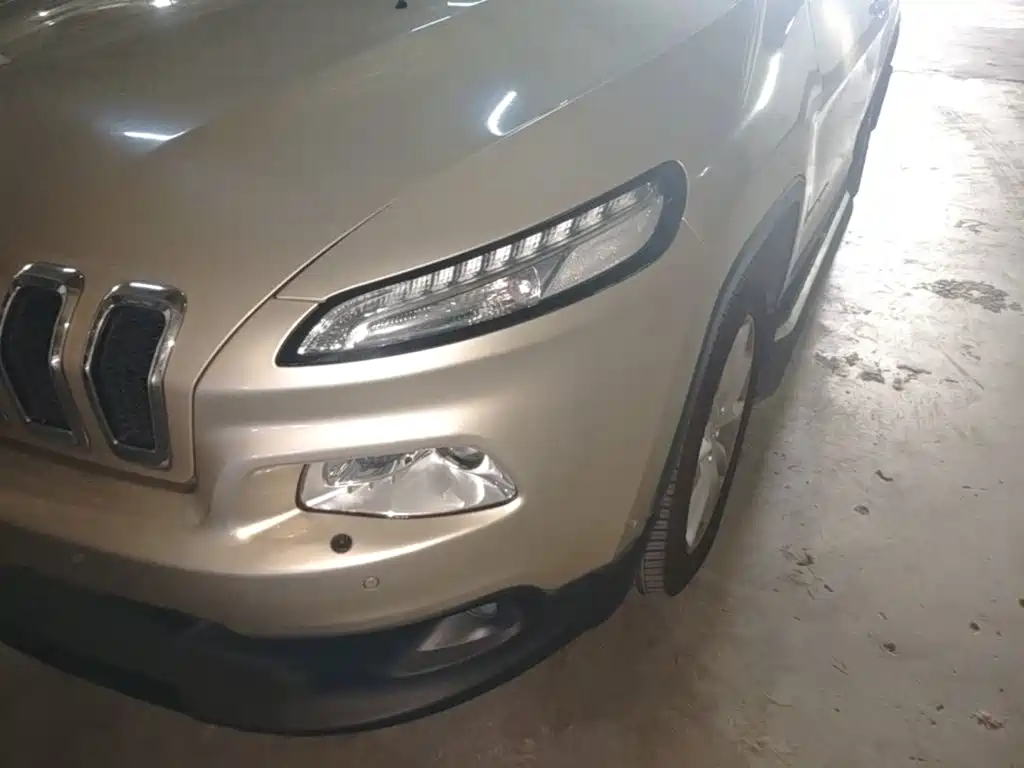 Jeep Cherokee (Import) 2015 2014 2.4L Luxury