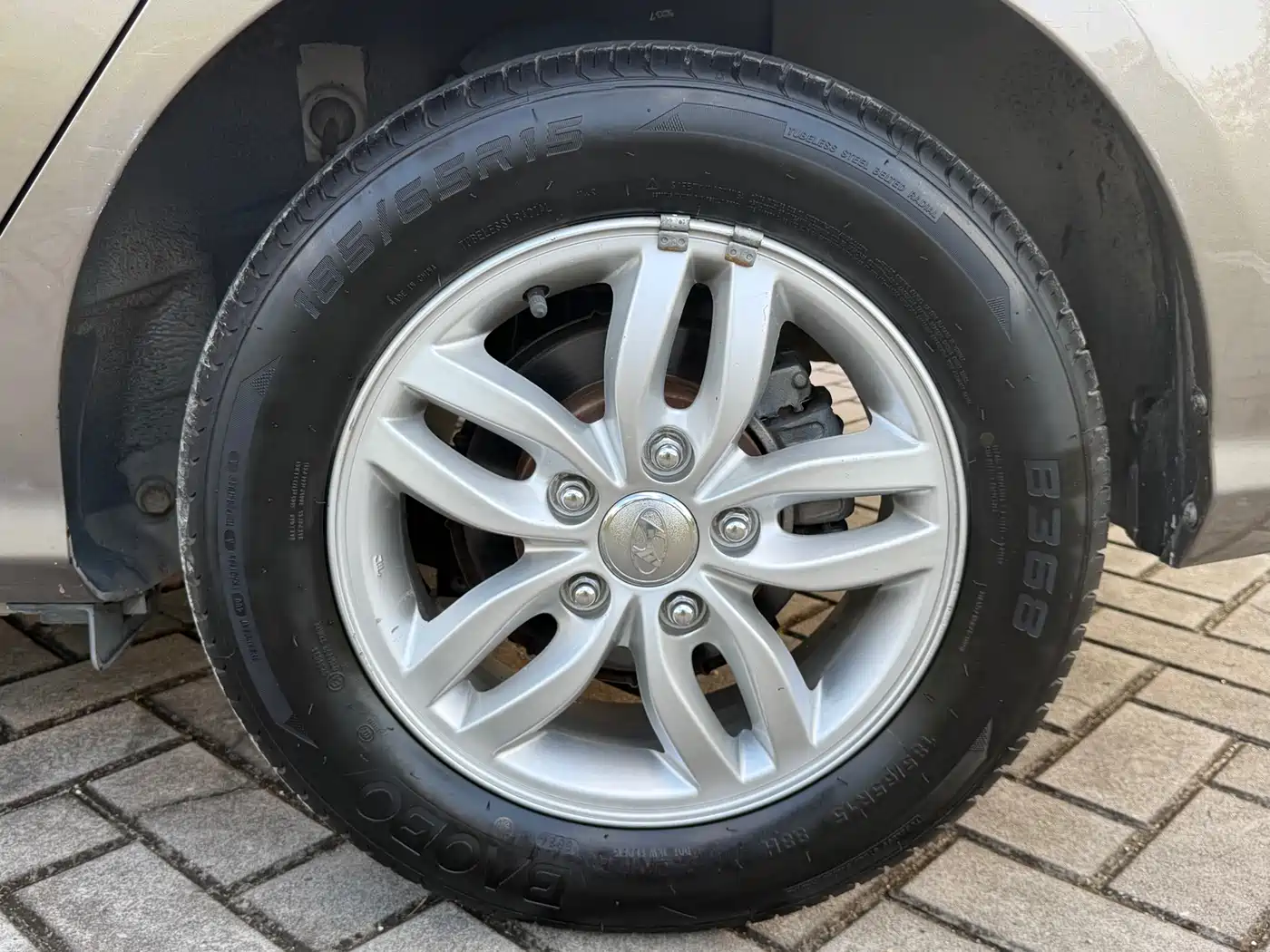 Hyundai Elantra 2011 1.6L Manual Comfort фото 16