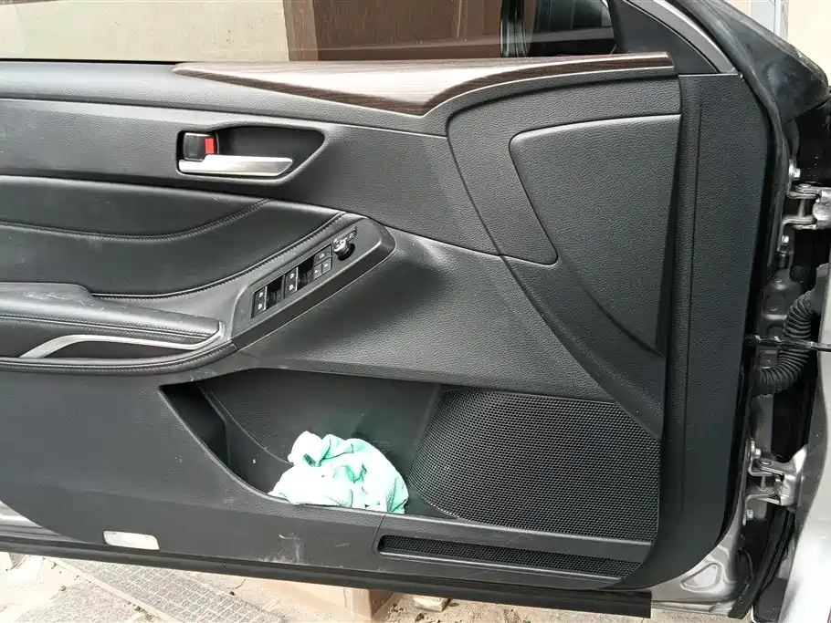 Toyota Avalon 2022 2.0L Progressive Edition фото 7