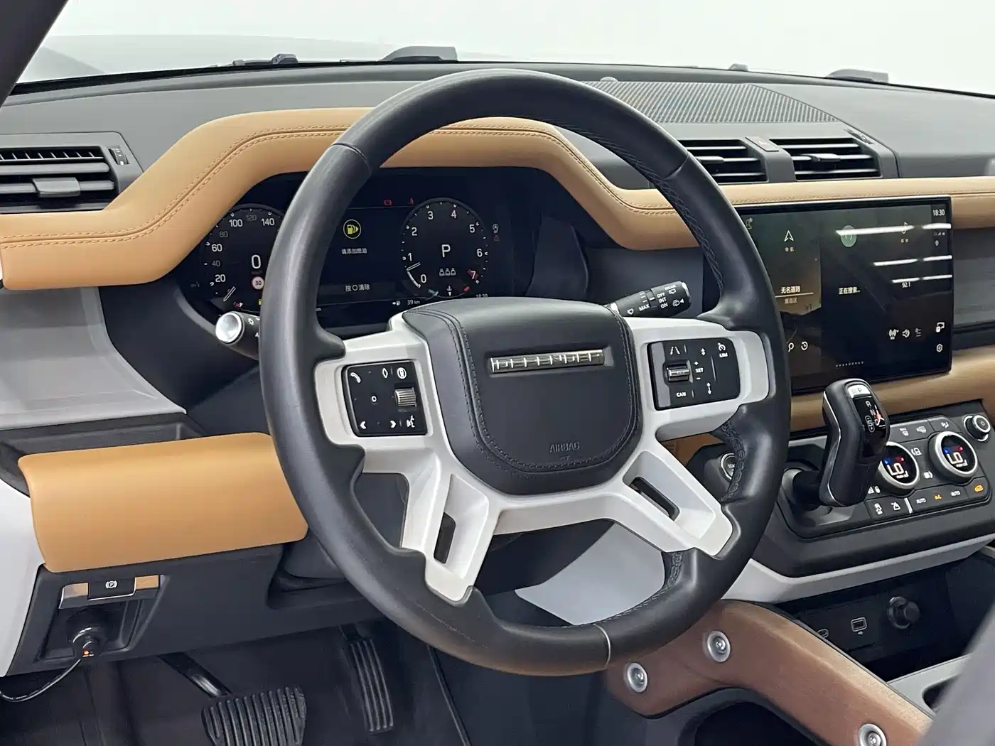 Land Rover Defender 2024 110 3.0T P400 Dark Special Edition фото 5