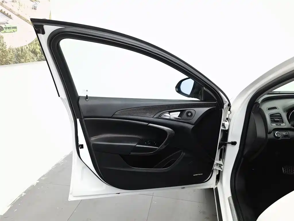 Buick Regal 2012 Model GS 2.0T Super Sport фото 8
