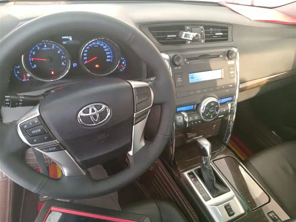 Toyota Reiz 2013 2.5V Elite Edition фото 10