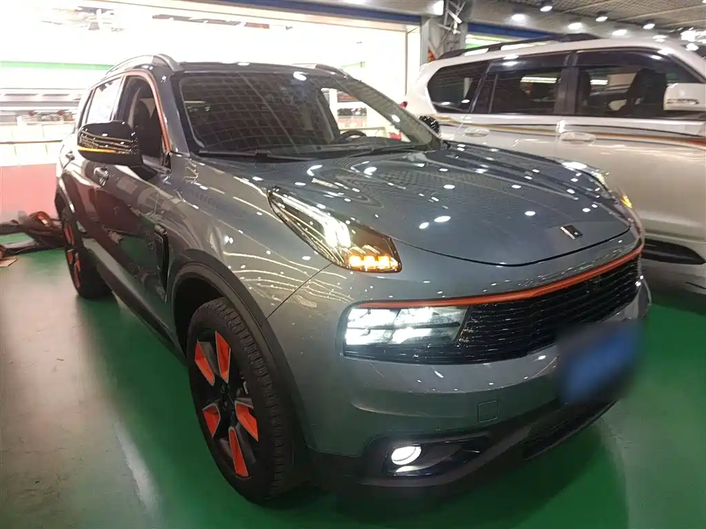 Lynk & Co 01 2019 2.0T 2WD Shine Pro Version China VI фото 24