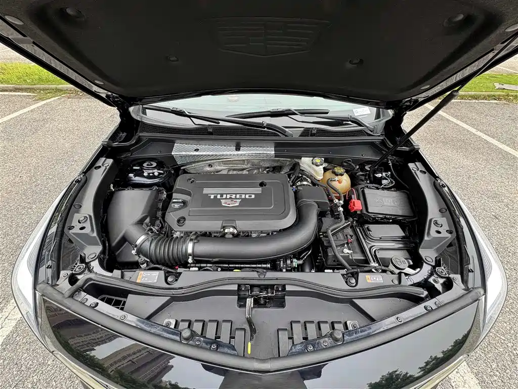 Cadillac XT4 2021 28T FWD Luxury Edition фото 32