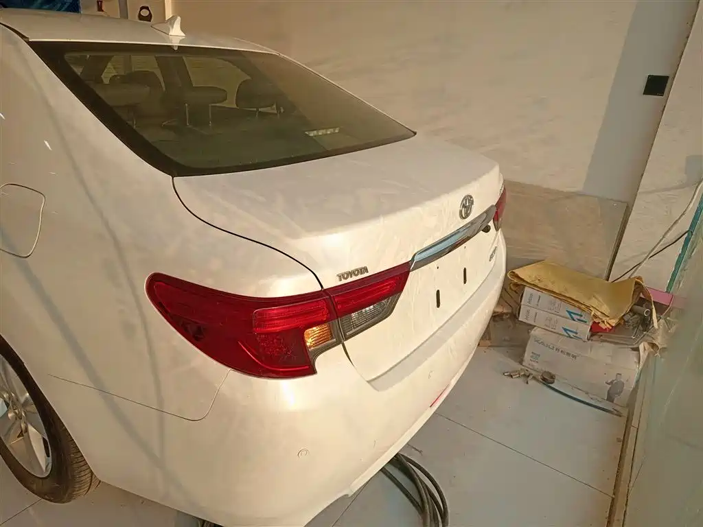 Toyota Reiz 2013 2.5V Elite Edition фото 6