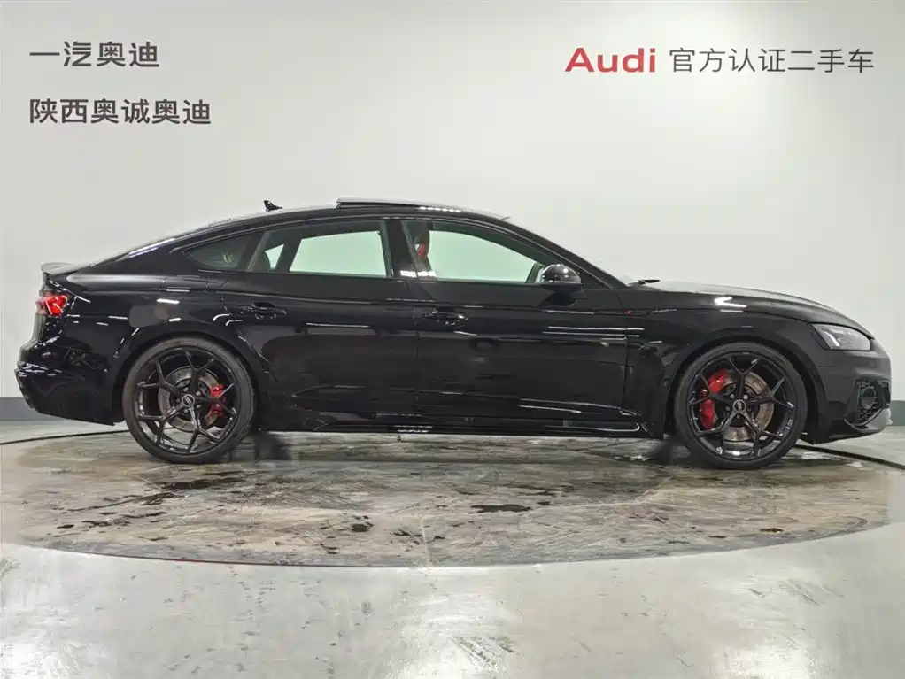 Audi RS 5 2024 RS 5 2.9T Sportback Ultimate Edition фото 3