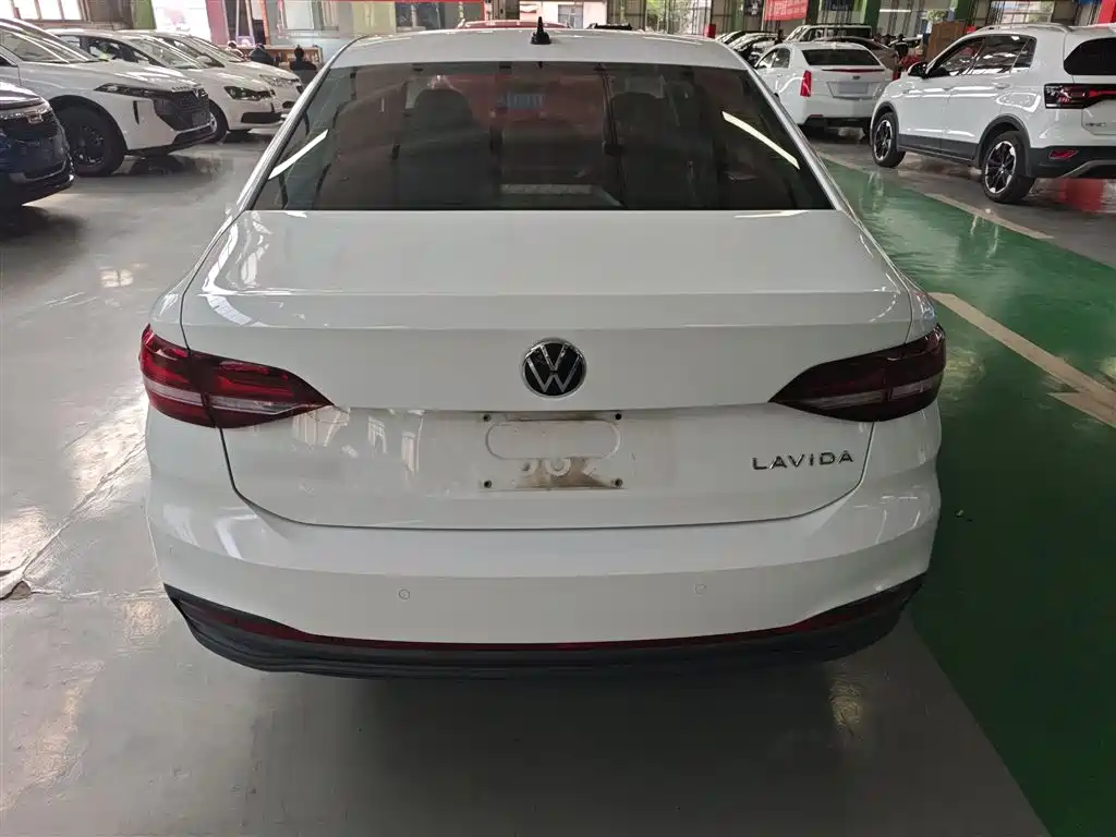 Volkswagen Lavida 2024 Model 1.5L Automatic Delight Edition фото 6