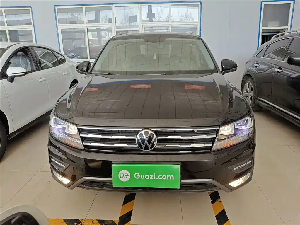 Volkswagen Tiguan L 2021 330TSI Automatic 2WD Smart фото 3