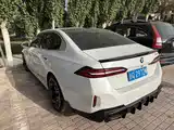 Photo 3 - BMW 5 Series
