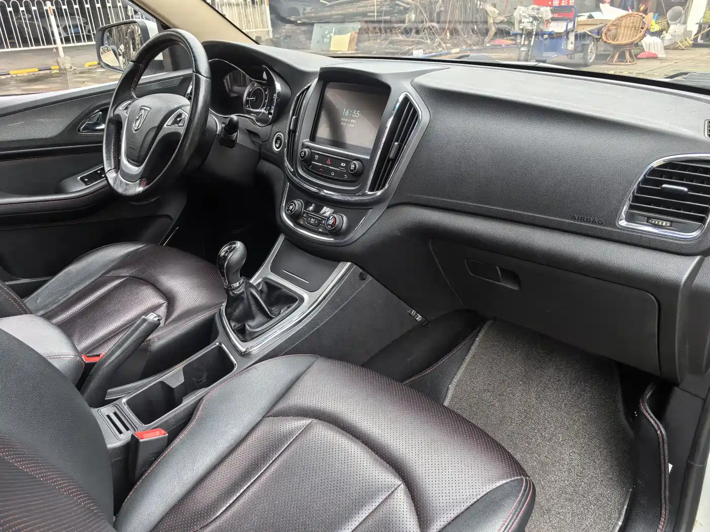 Baojun 560 2015 2015 1.8L Manual Luxury