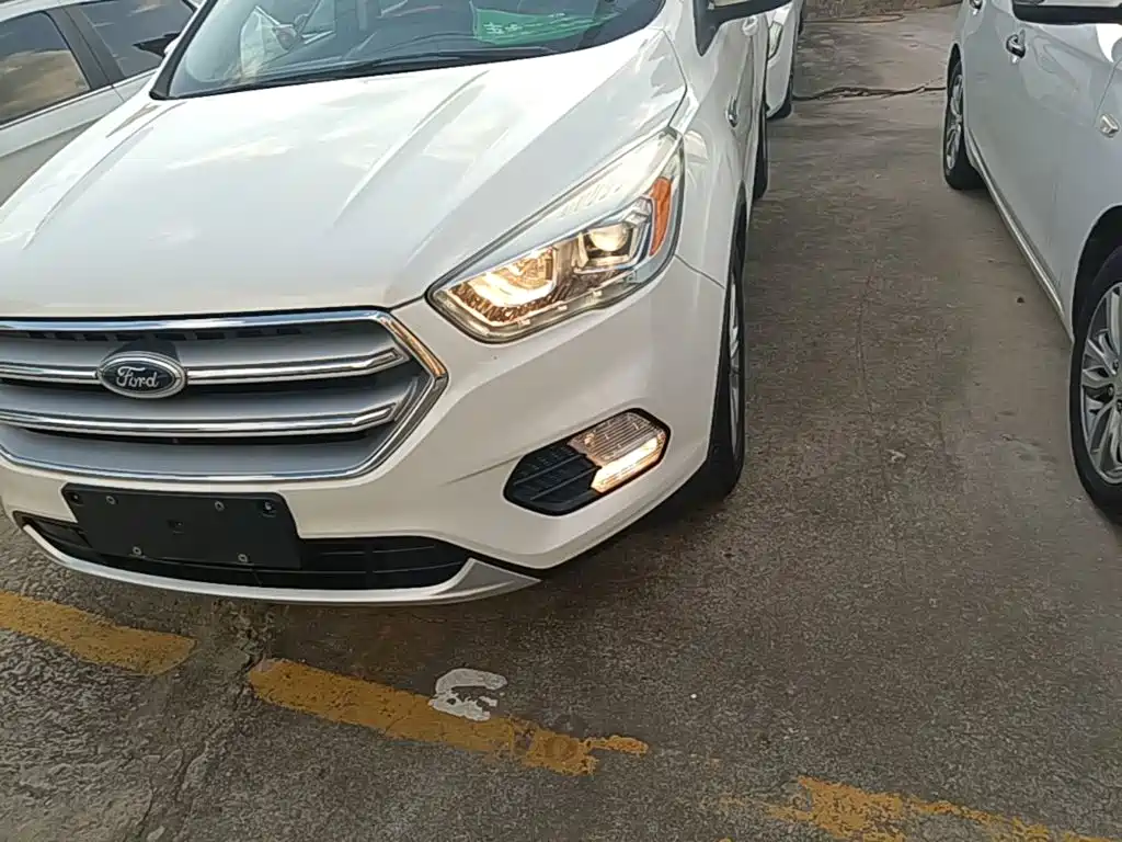 Photo 24 - Ford Kuga