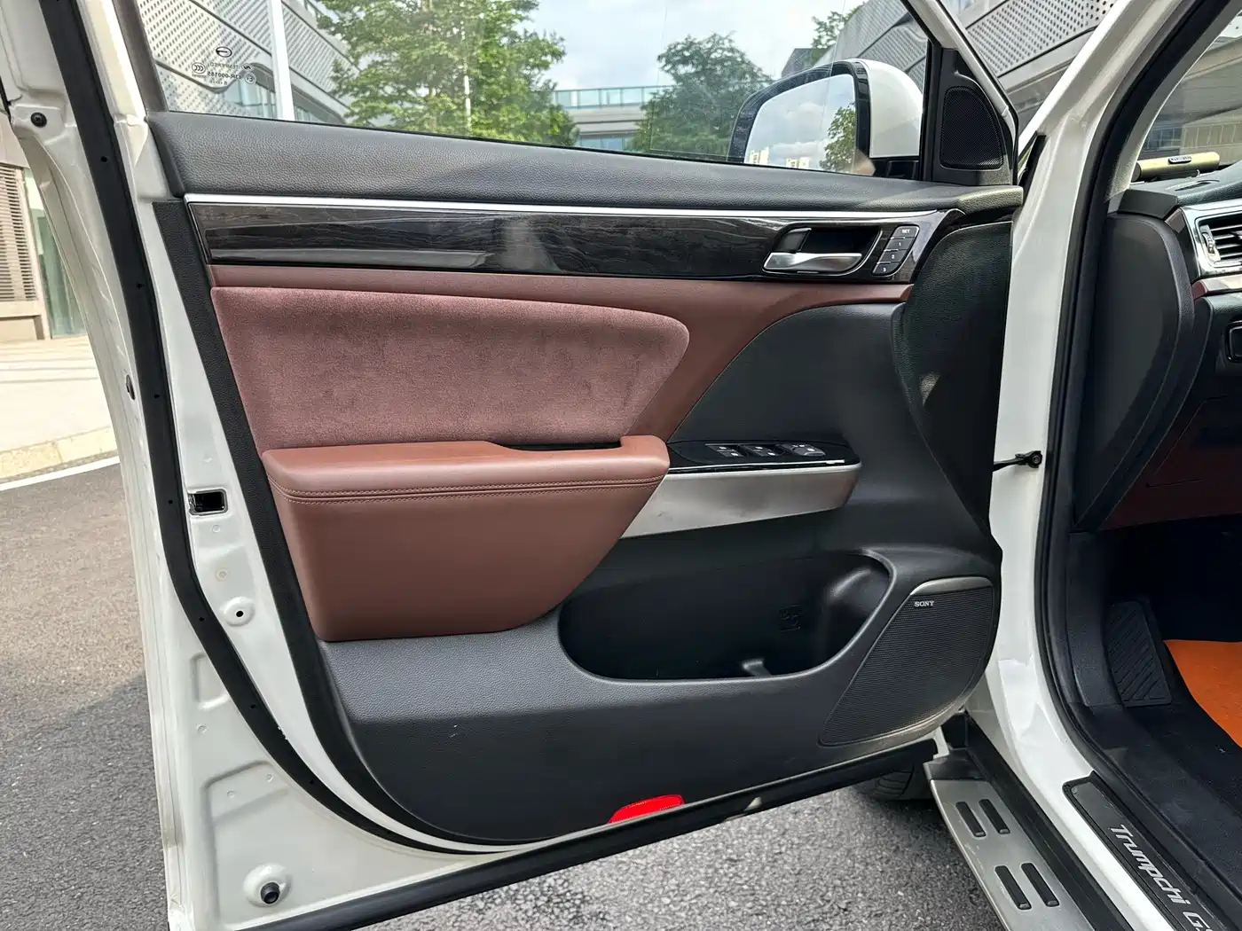 GAC Trumpchi Trumpchi GS8 2017 320T 2WD Luxury Smart Connect (7-seater) фото 9
