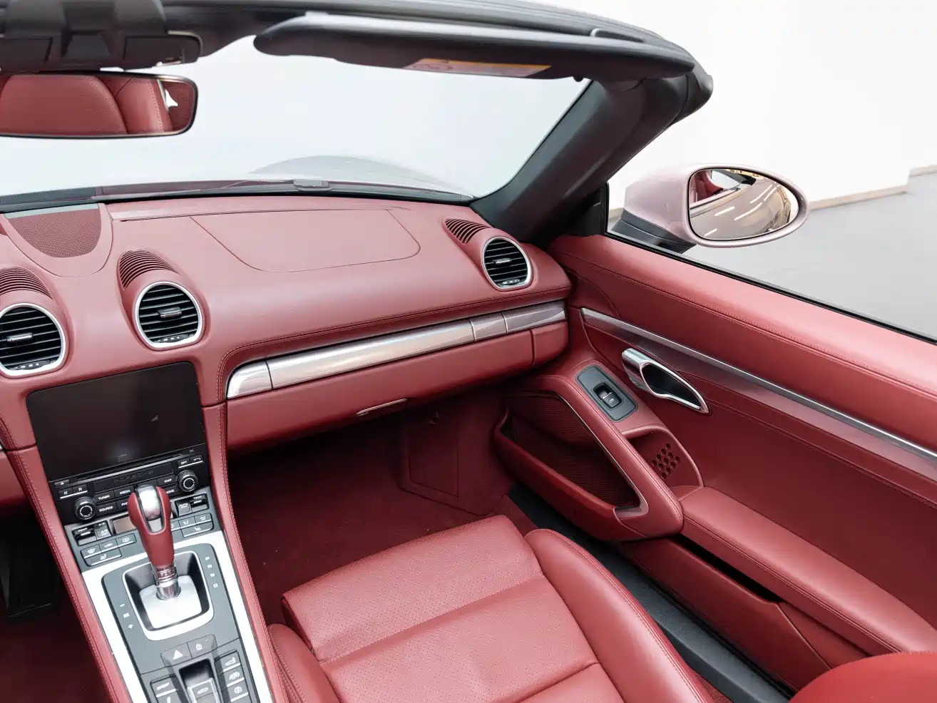 Porsche 718 2022 Boxster 2.0T фото 15