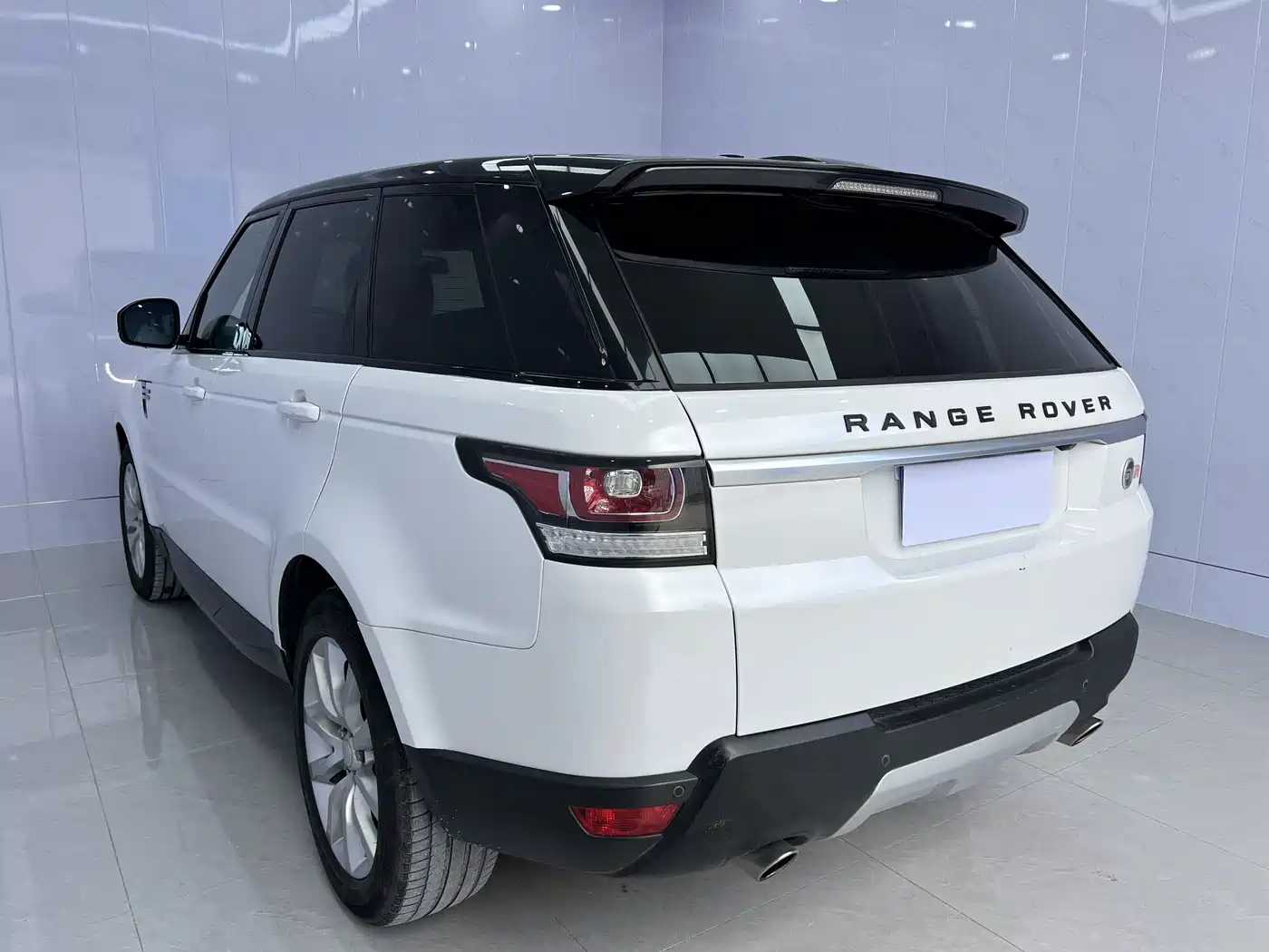 Land Rover Range Rover Sport 2014 3.0 SC V6 HSE фото 3