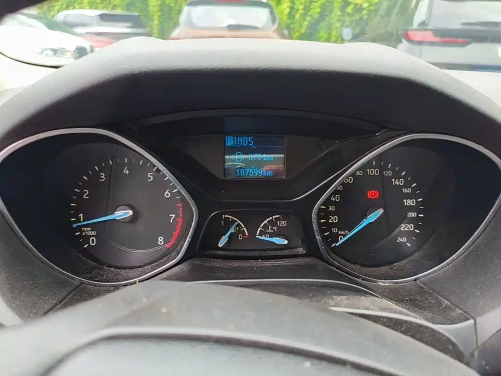 صورة 16 - Ford Focus