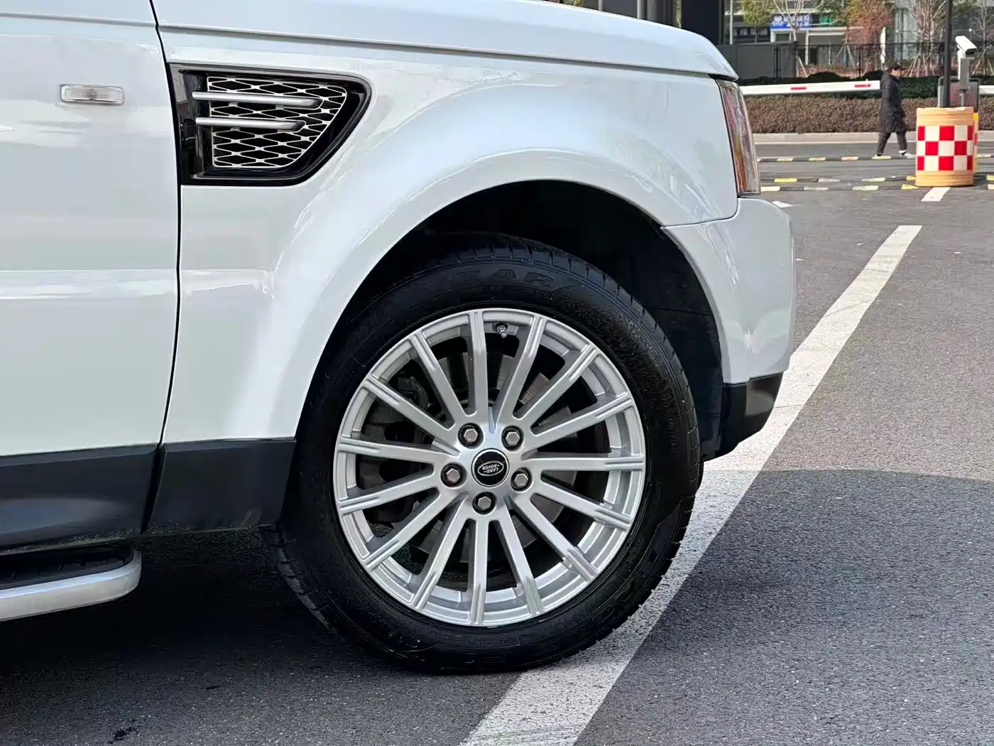Land Rover Range Rover Sport 2013 3.0 TDV6 Black Label Limited Edition фото 11