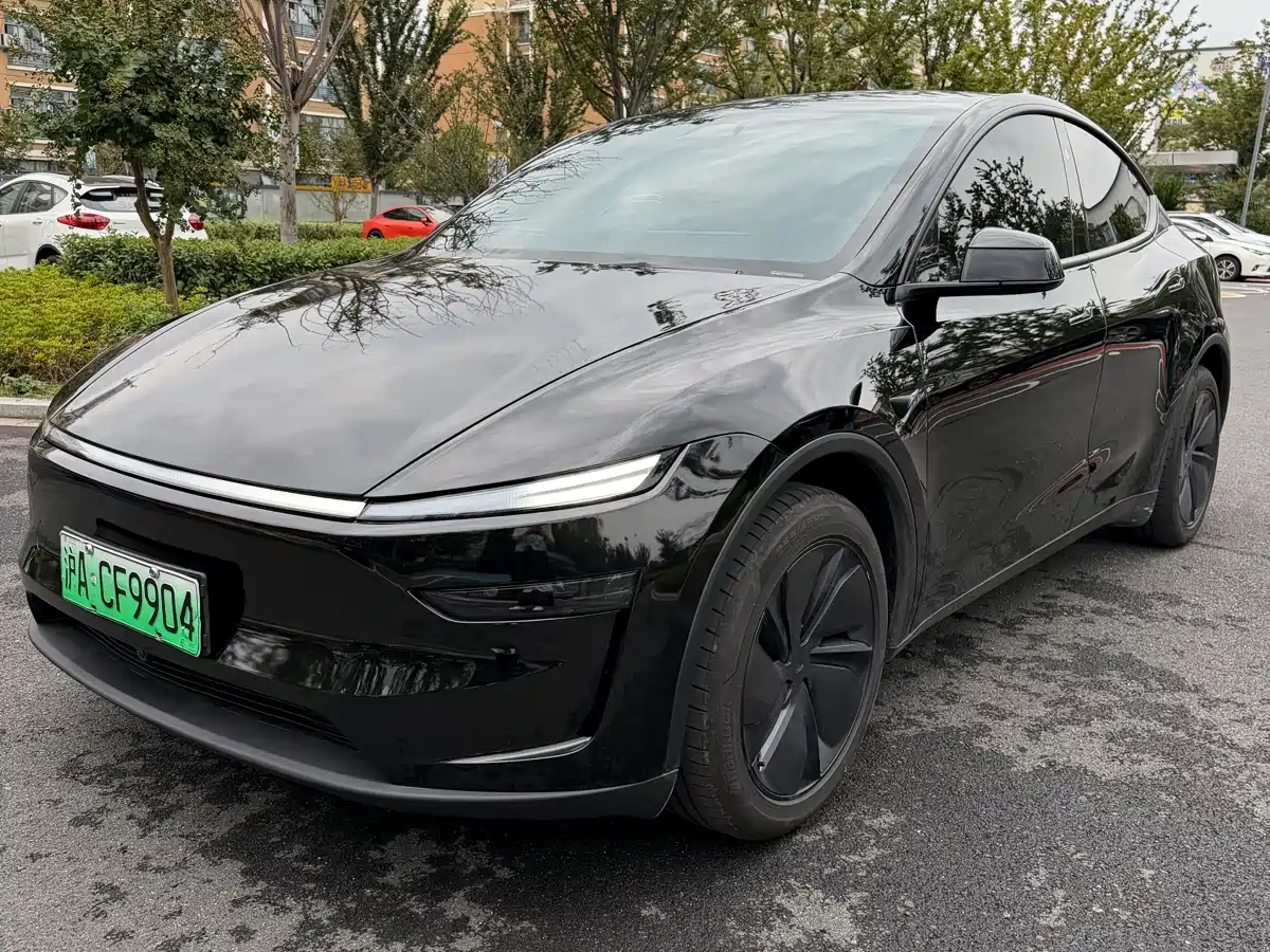 Tesla Model Y 2026 2026 Long Range Rear-Wheel Drive