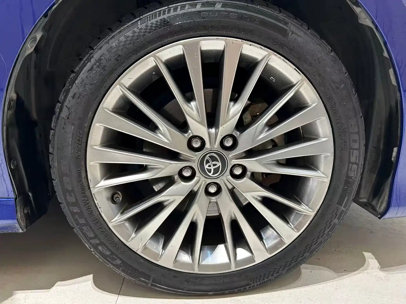 Toyota Camry 2019 Hybrid 2.5HG Luxury Edition China V фото 17