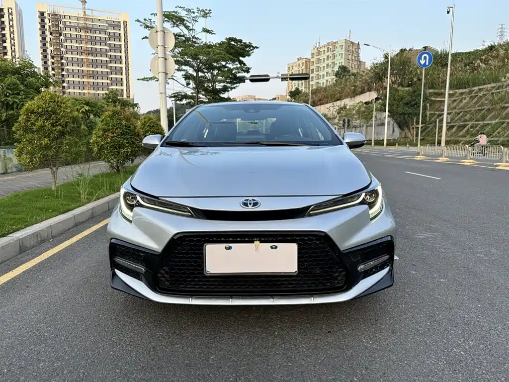 Toyota Levin 2021 Dual Engine 1.8H E-CVT Sport фото 2