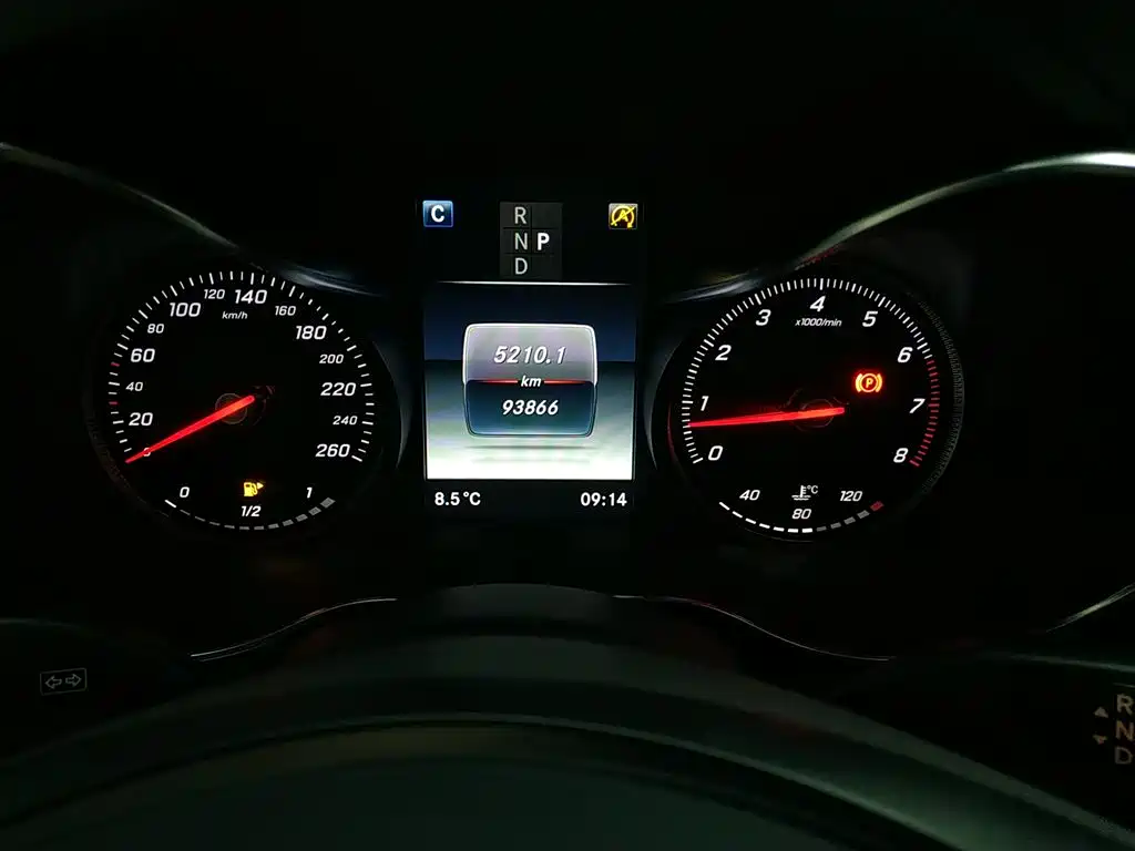 Mercedes-Benz GLC 2018 GLC 200 4MATIC фото 4