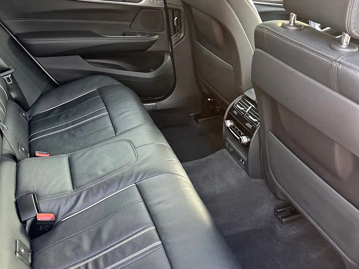 BMW 6 Series GT 2020 630i Luxury Design Package фото 6