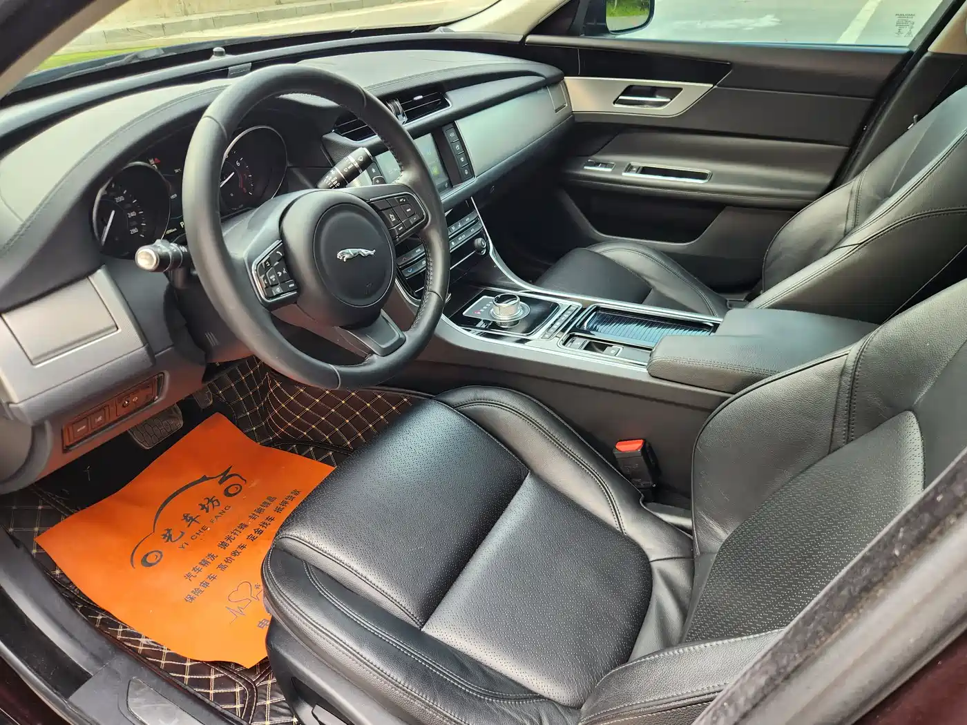 Jaguar XF 2016 2016 XF 2.0T 2WD Elegance Edition