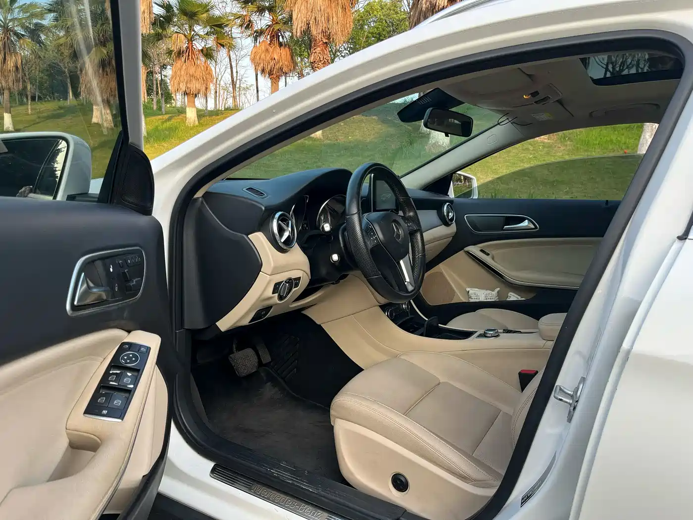 Mercedes-Benz GLA 2016 GLA 200 Dynamic фото 4