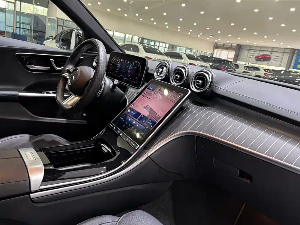 Mercedes-Benz C-Class 2025 C 260 L Night Sport Edition фото 3