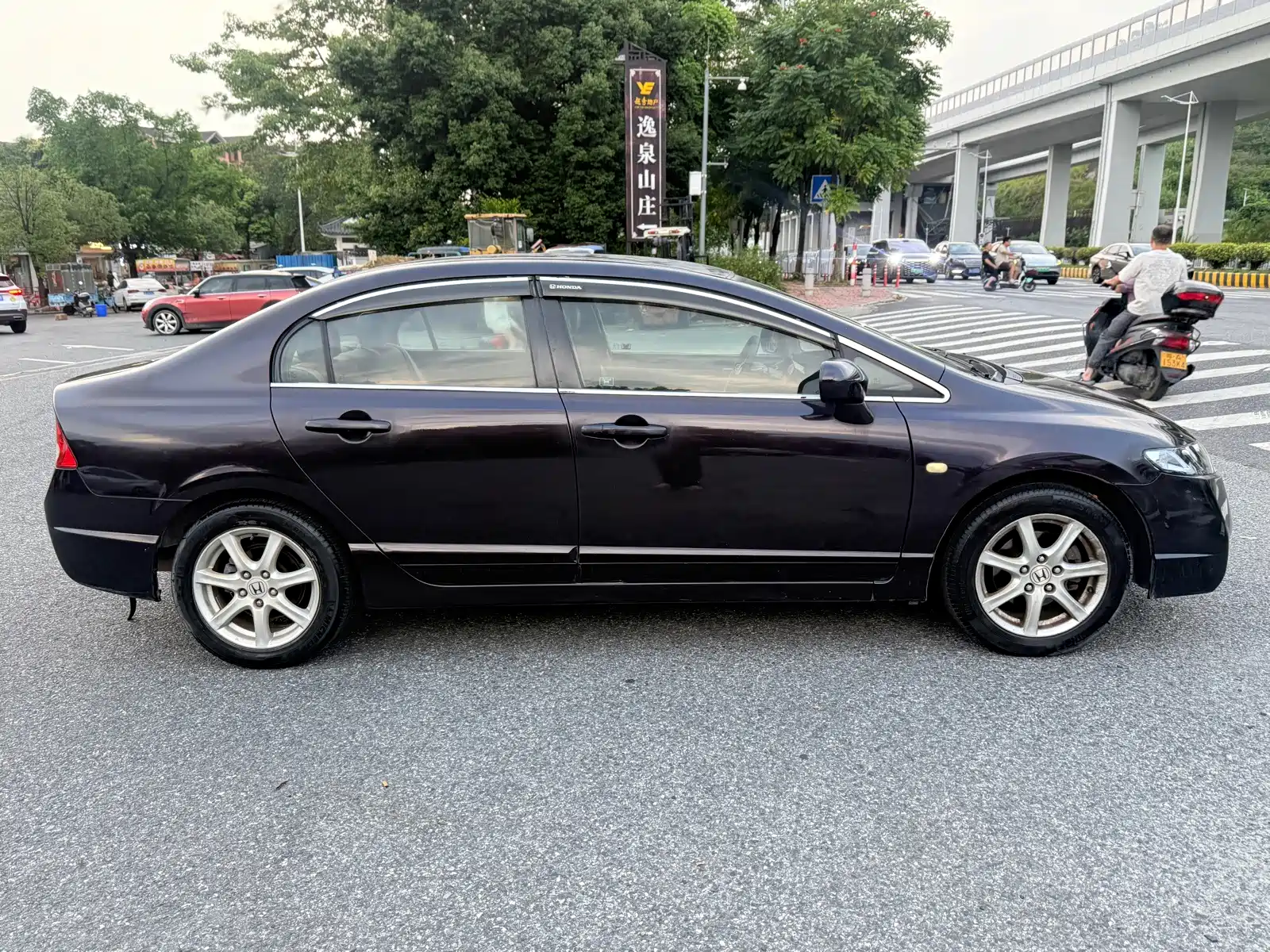 Фото 4 - Honda Civic