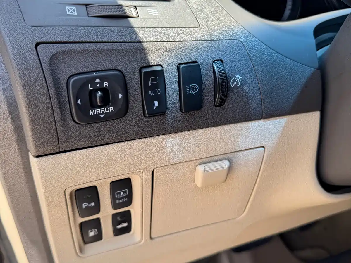Lexus ES 2010 240 Luxury Edition фото 19