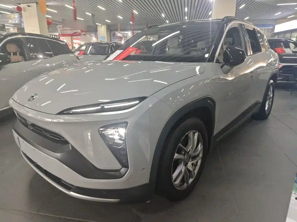 Фото 2 - NIO ES6