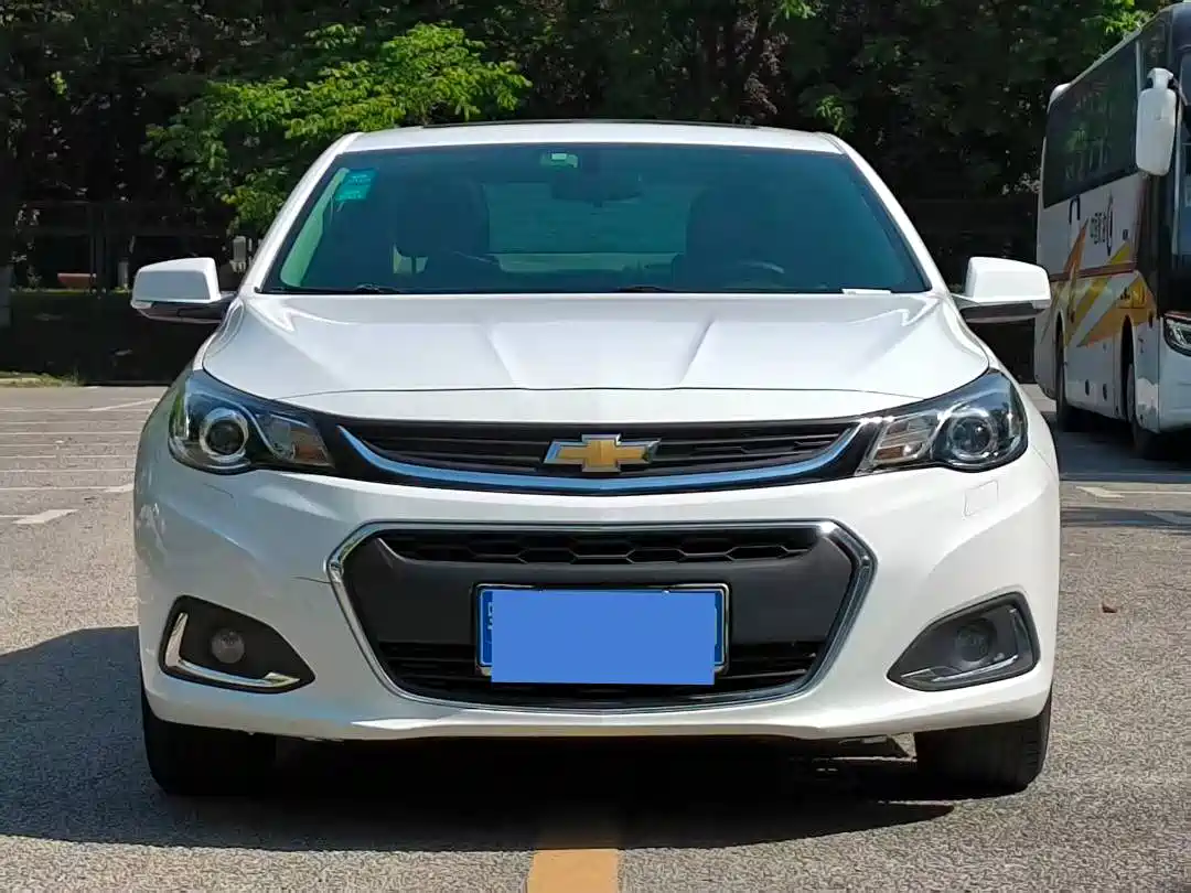 Chevrolet Malibu 2017 1.5T Automatic Luxury Edition фото 2