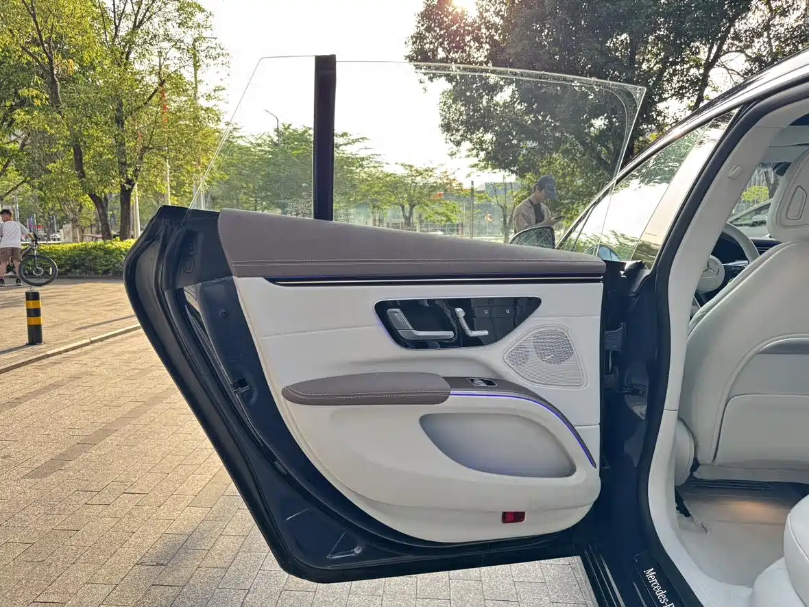 Mercedes-Benz EQS 2023 450+ Pioneer Edition фото 17