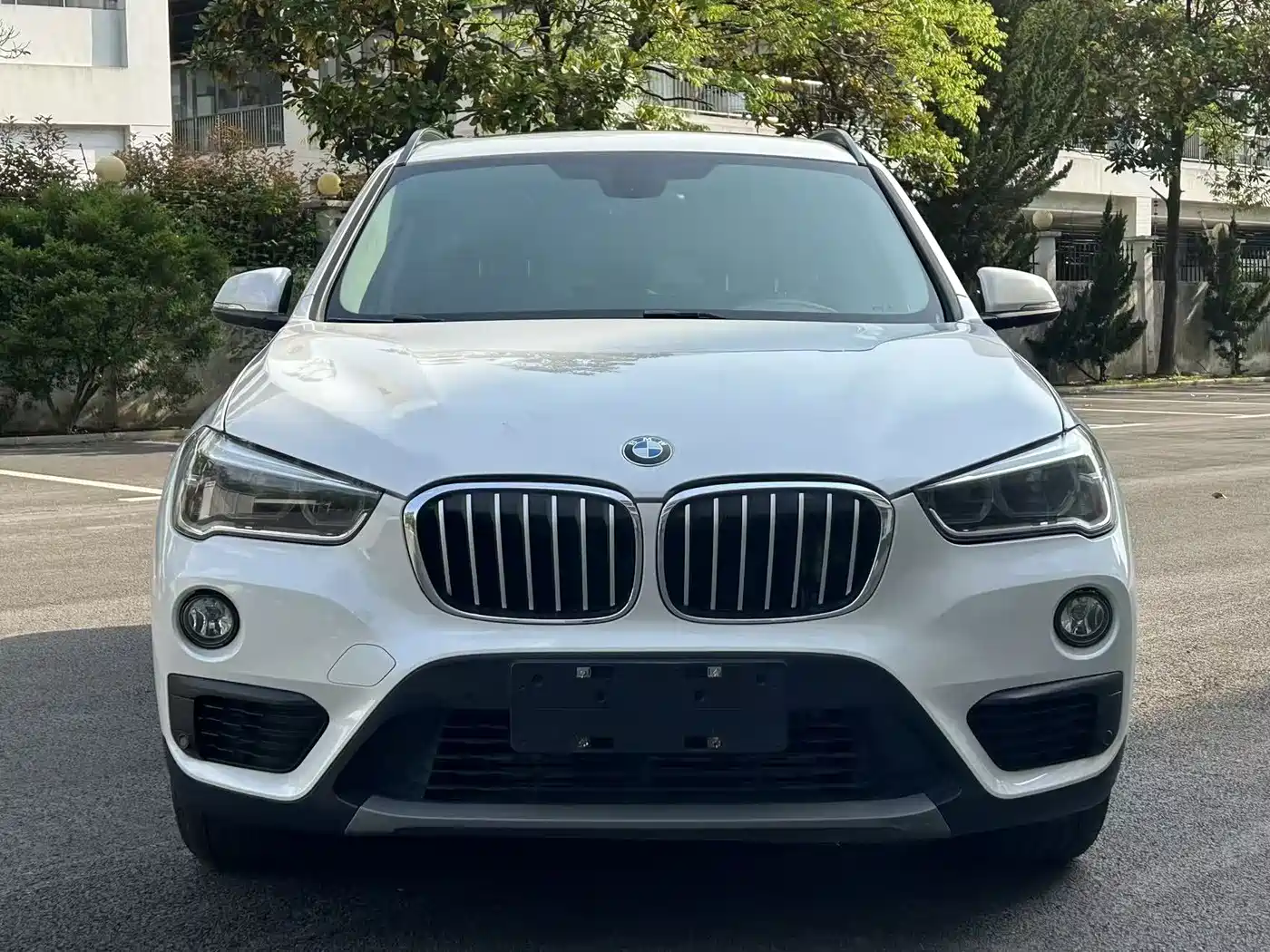 BMW X1 2016 sDrive18Li Premium Model фото 2