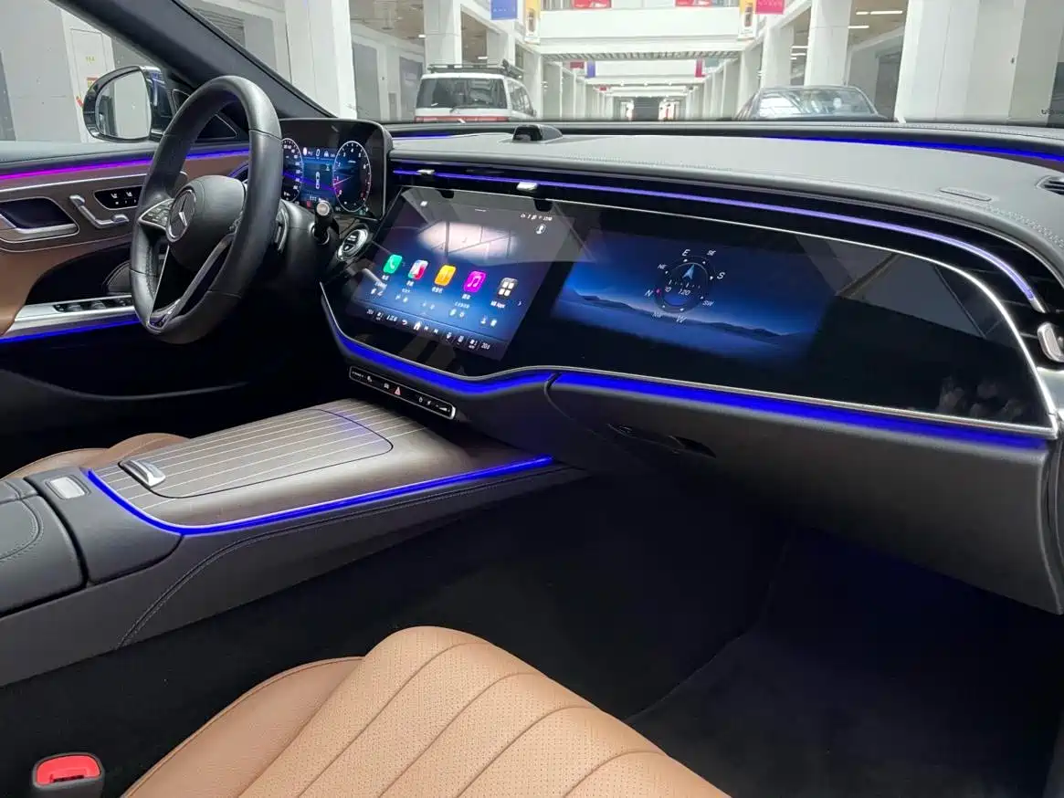 MERCEDES-BENZ E-CLASS