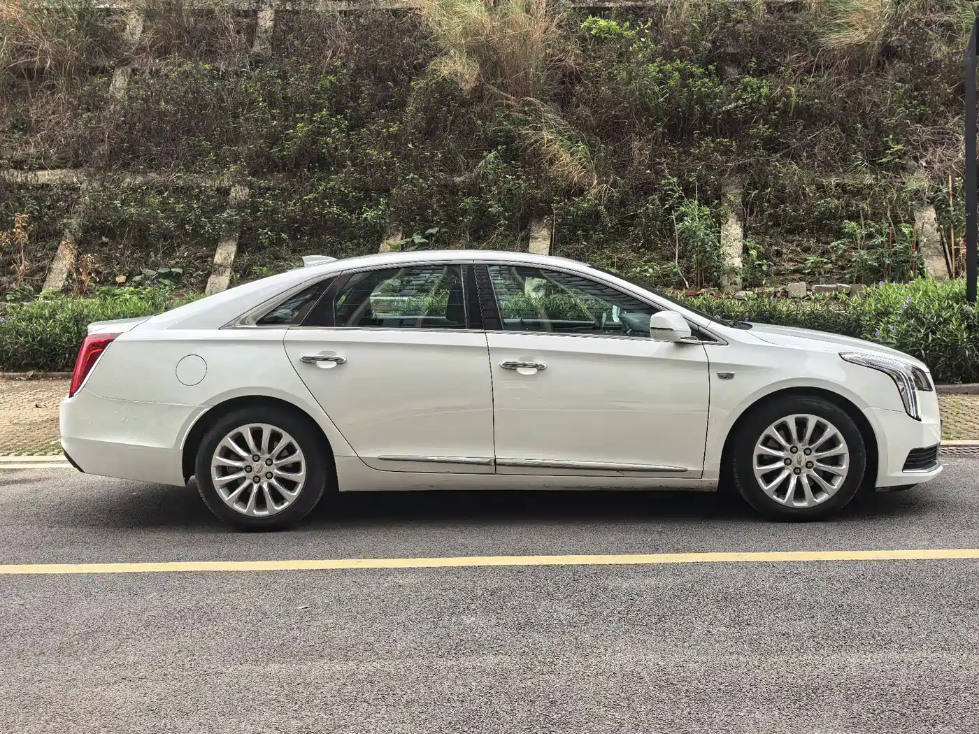 Cadillac XTS 2018 28T Technology фото 31