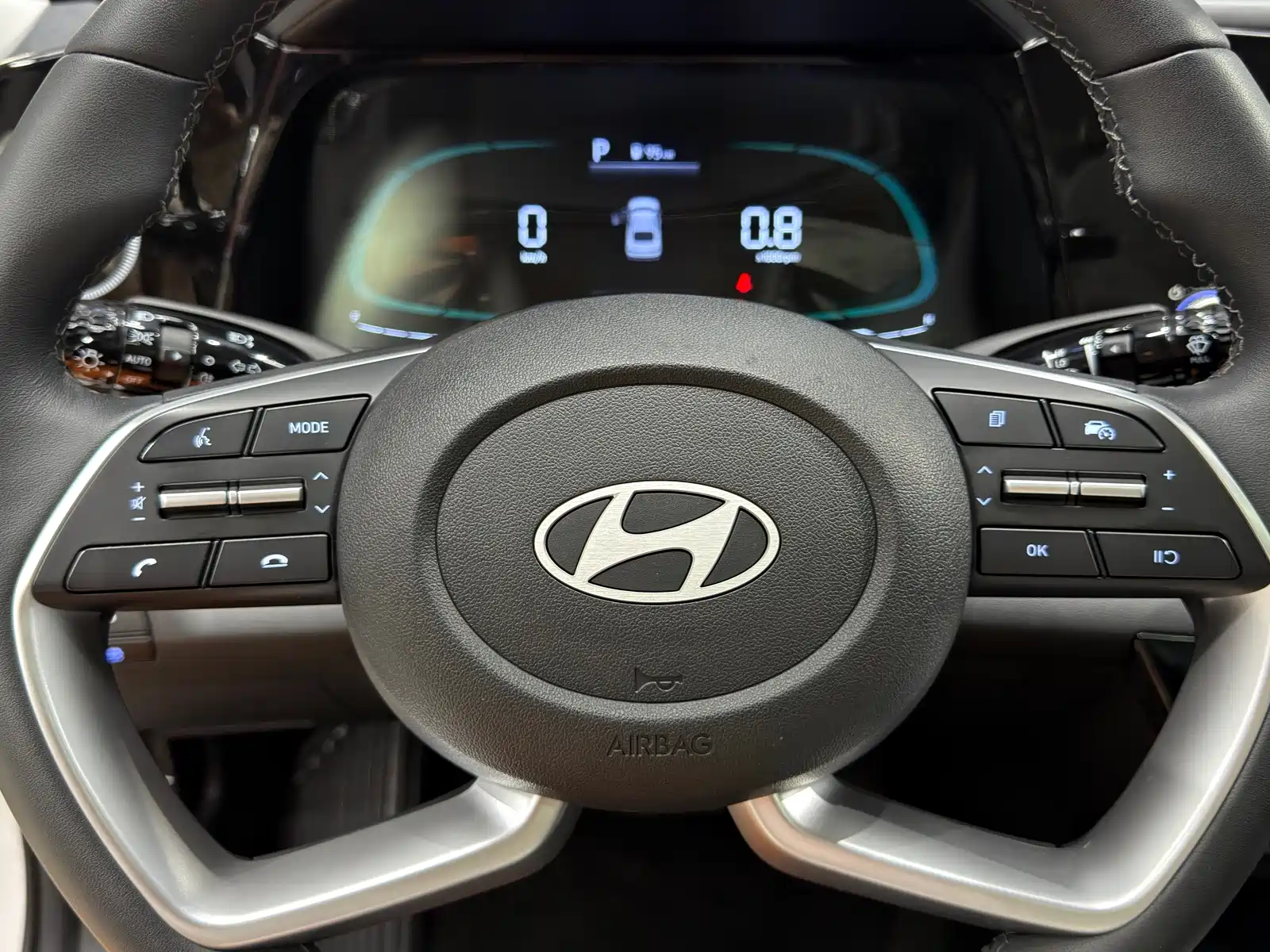 Фото 15 - Hyundai Elantra