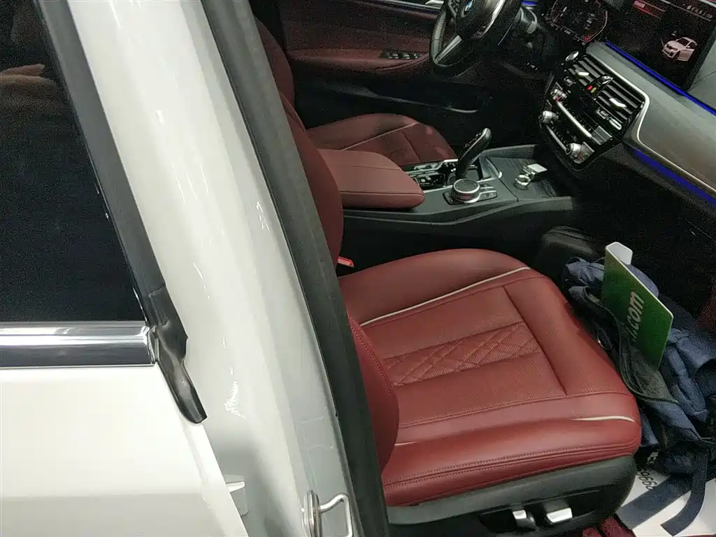 BMW 5 Series 2021 530Li Leading M Sport Package фото 22
