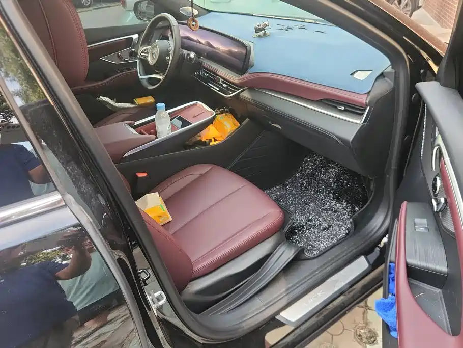 Buick LaCrosse 2026 2026 Model 28T Platinum Edition