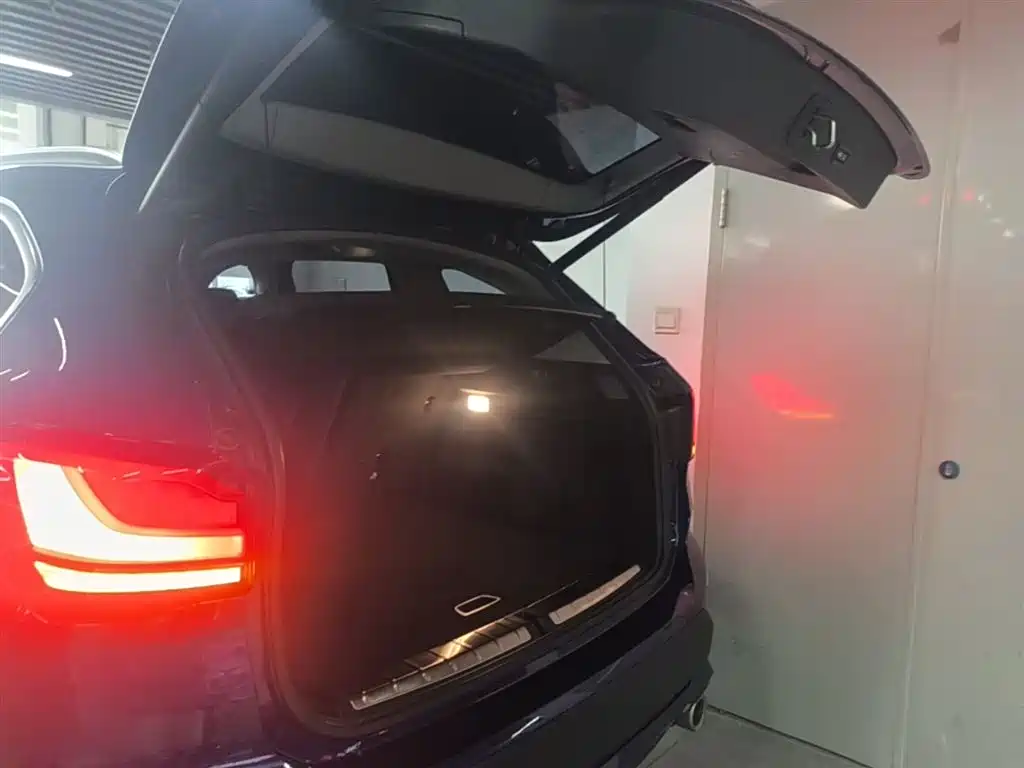 BMW X1 2020 sDrive25Li Leading Model фото 19