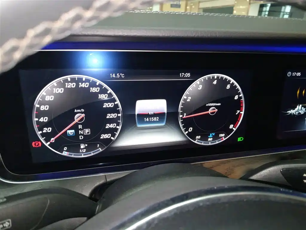 Mercedes-Benz E-Class 2018 E 300 L Sport Luxury фото 12