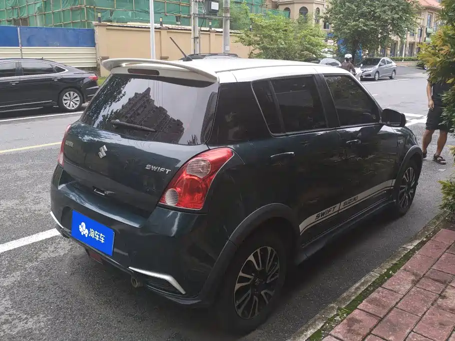 Suzuki Swift 2017 2016 1.5L Automatic Fashion Cool Edition