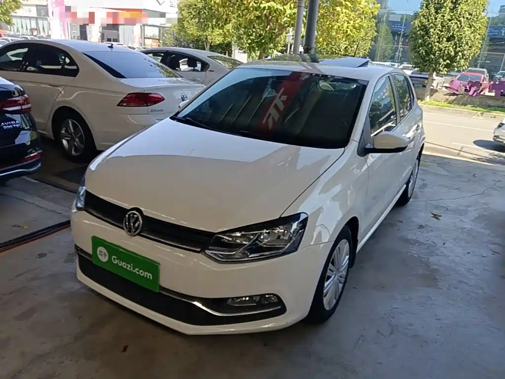 Фото 1 - Volkswagen Polo