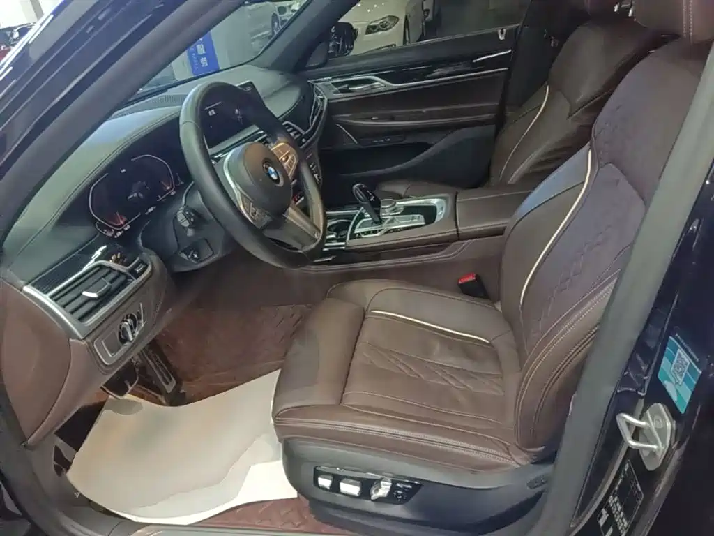 BMW 7 Series 2019 Facelift 730Li M Sport Package фото 15