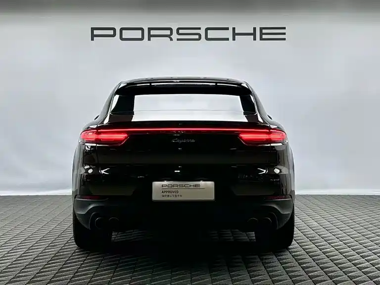 Porsche Cayenne New Energy 2020 Cayenne E-Hybrid Coupé 2.0T фото 5