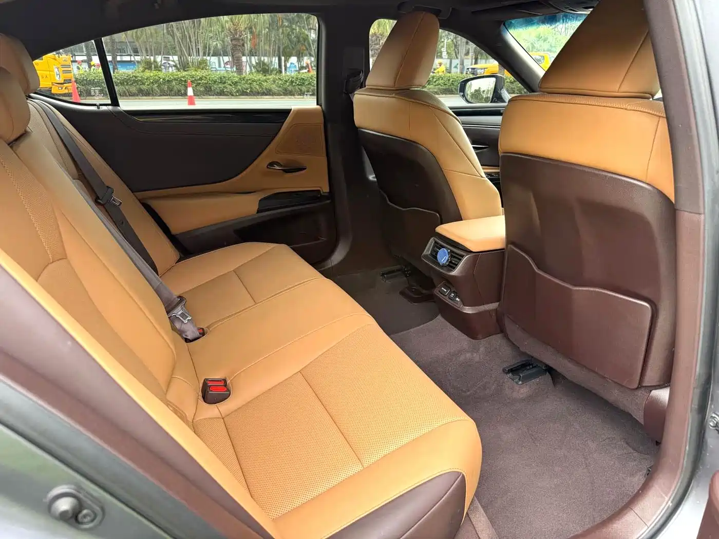 Lexus ES 2020 200 Excellence фото 9