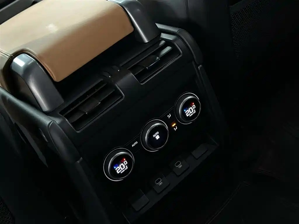 Land Rover Defender 2023 Facelift 110 3.0T P400 X-DYNAMIC HSE фото 22