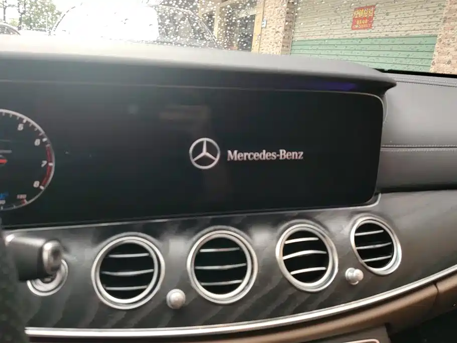 Mercedes-Benz E-Class 2018 Facelift E 200 L Sport фото 12